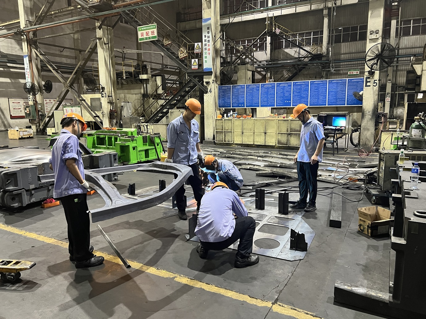 1756087882322592.jpg 現(xiàn)場(chǎng)工作照1.jpg